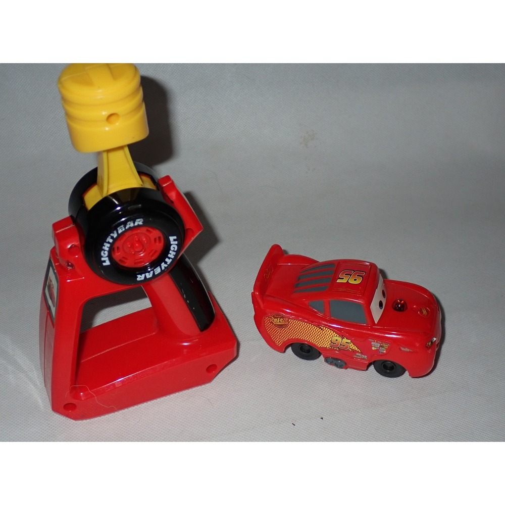 Fisher-Price GeoTrax Cars Lightning McQueen Rust-Eze Controller Set tested!